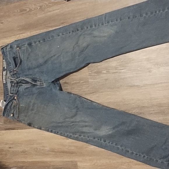 Levi's signature famous riveted strength regular traditional. Size 34/30 - Picture 1 of 5